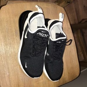 Nike Air Max 270